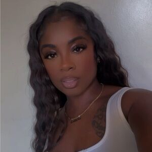 Meet your Posher, Chenay